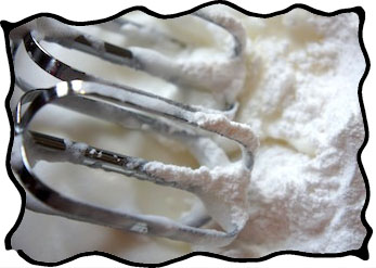 Adding sugar into egg whites