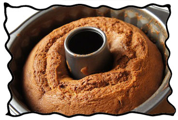 Baked rum cake